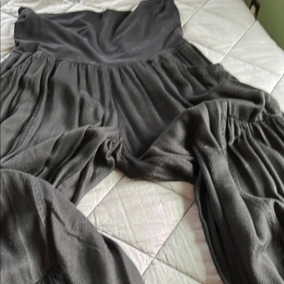 Fun black wide leg pants , rayon (hand wash cold water hang to dry - Picture 3 of 3